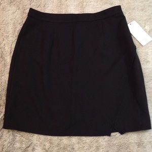 TOBI Black mini skirt size M (New with tags)